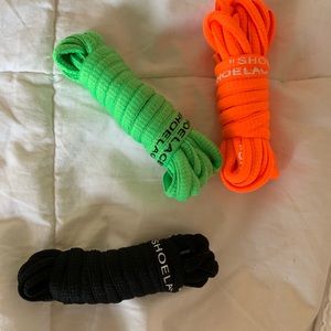 Shoe laces